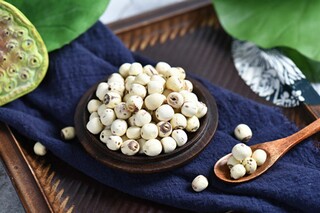 与诗同行作文_与诗同行作文